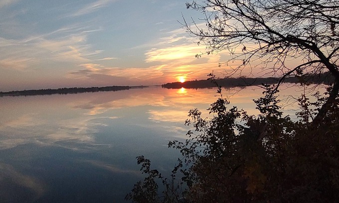 Lake Park Casa | Roomy 4-bedroom home across the lake in Lake Park, IA. Sleeps 7