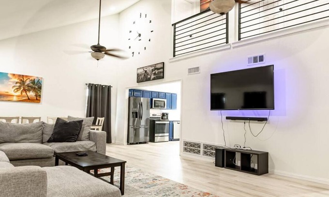 Galveston Casa | Roomy Home 5 mins from attractions