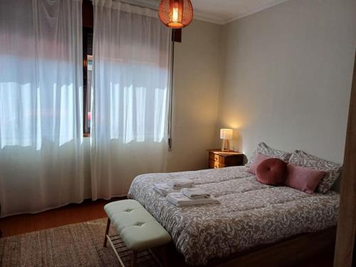 Ramalde Apartamento | Roomy & Patio - 2 bedroom flat