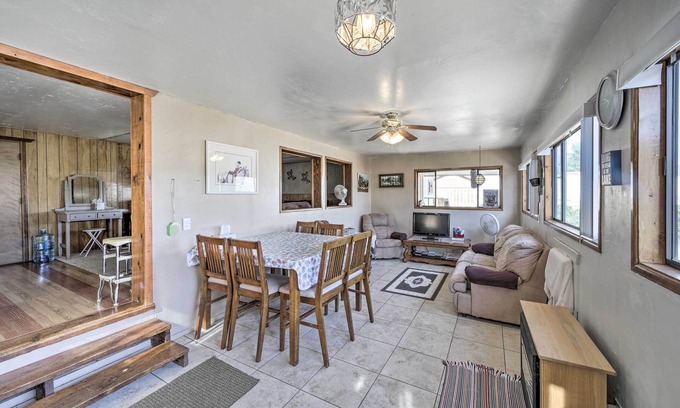 Roosevelt Casa | Roosevelt Retreat w/ Fire Pit ~ 3 Mi to Lake!