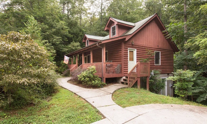 Hendersonville Cabina | Gallo Ridge, una cabina Sensacional Get Away / cerca de Chimney Rock
