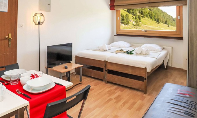 Noveli Apartamento | Rosablanche C25 by Interhome