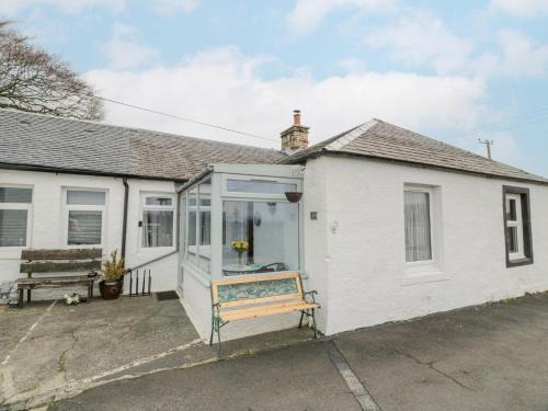 Irvine Casa | Rosalin Cottage
