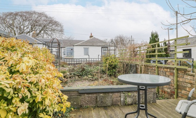 Irvine Cabaña | Rosalin Cottage