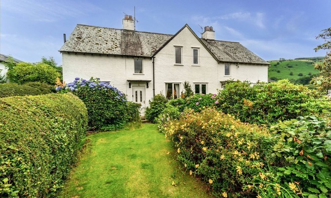 Braithwaite Cabaña | Rose Bank Cottage - a cottage that sleeps 5 guests in 3 bedrooms