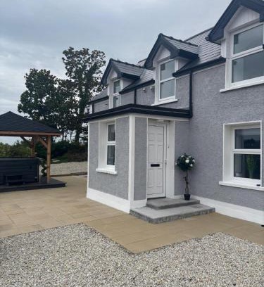 Leinster Casa | Rose Cottage at Hilltop Hideaway