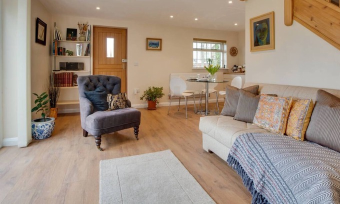 Cranbrook Casa | Rose Cottage in the beautiful Cranbrook