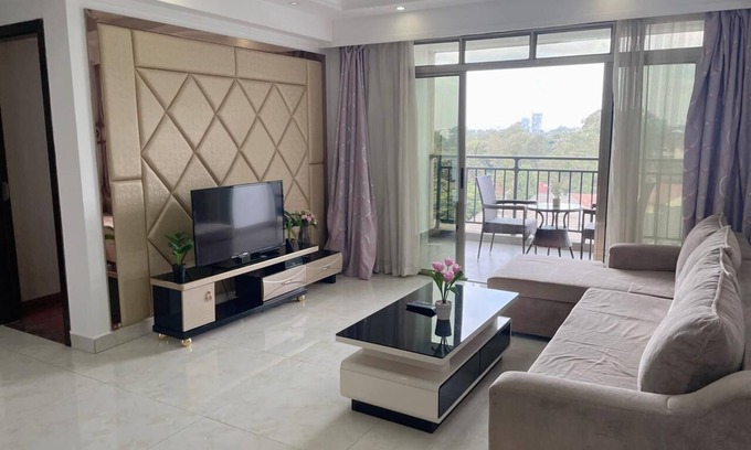 Lavington Hotel | Rose Garden Apartments
