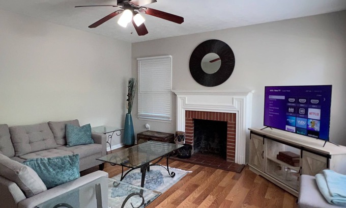 Columbus Casa | Rose Hill Charmer - 2 bedroom 20 mins from FT Benning
