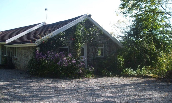 Cadoxton Casa | Entorno campestre, con paseos cercanos a solo 1 milla del centro de la ciudad.