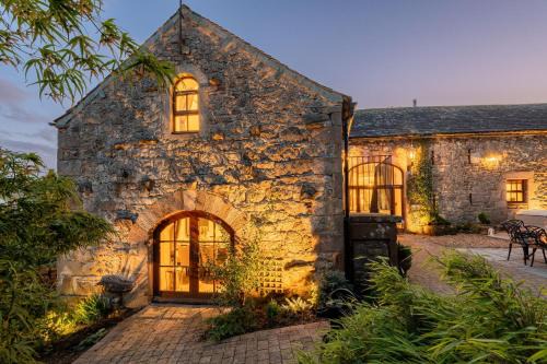 Penrith Casa | Rose Walls