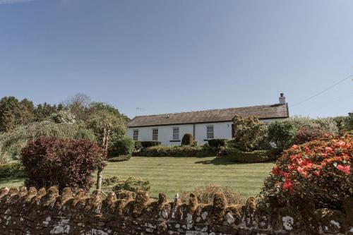 Gartocharn Casa | Rosebank Cottage - Hot Tub & Log Stove