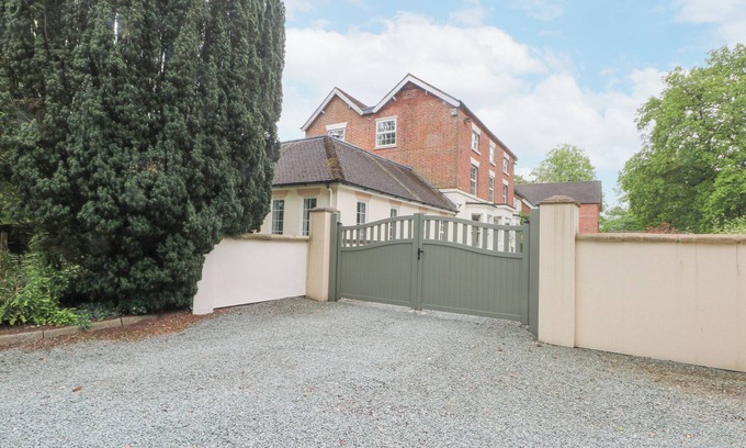 Market Drayton Cabaña | ROSEHILL MANSION, idónea para niños, con piscina en Rosehill, Ref 11 281