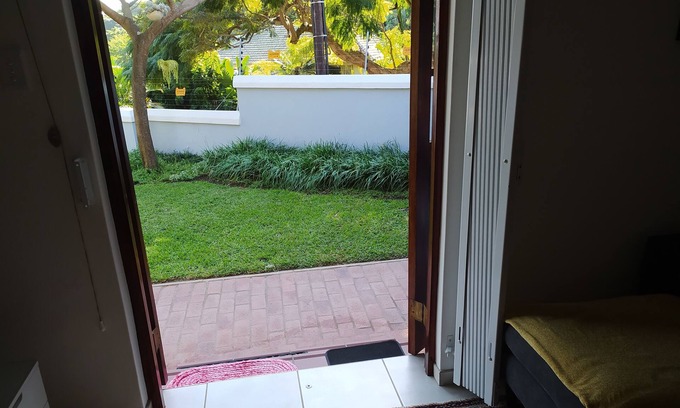 Durban North Cabaña | Rosejay Self Catering Cottage. Close to all Durban's major Attractions.