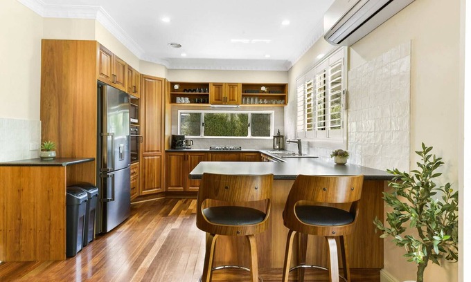Bletchington Casa | Roselawn Manor | 5 Bedroom Entertainer