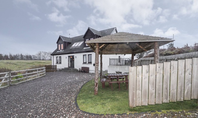 Breakish Casa | ROSELEA, family friendly, character holiday cottage in Broadford