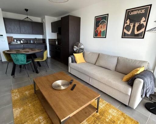 Grasse Apartamento | Roses Marine 205