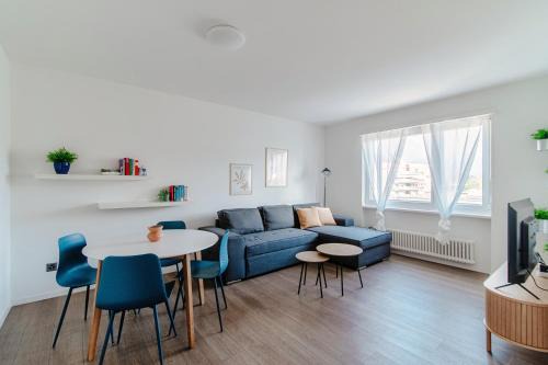 Balerna Apartamento | Roseto Apartment by Quokka 360 - apartment in strategic area with balcony