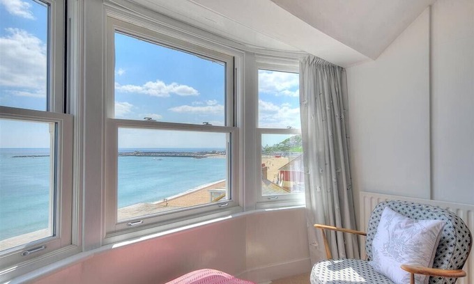 Lyme Regis Cabaña | ROSS HOUSE, family friendly, country holiday cottage in Lyme Regis