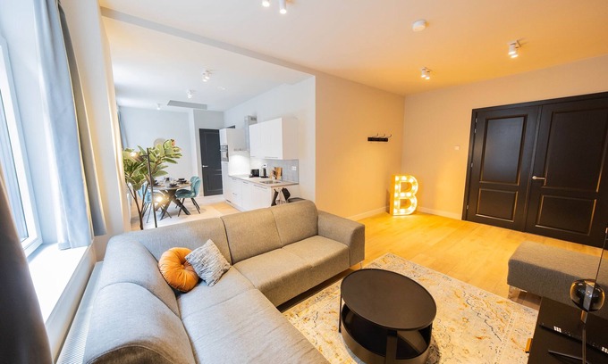 Stadsdriehoek Apartamento | Rotterdam Oasis 3 BDR apartment JUF