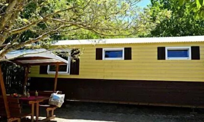 Bauduen Cabina | ROULOTTE. ECO 4 persons