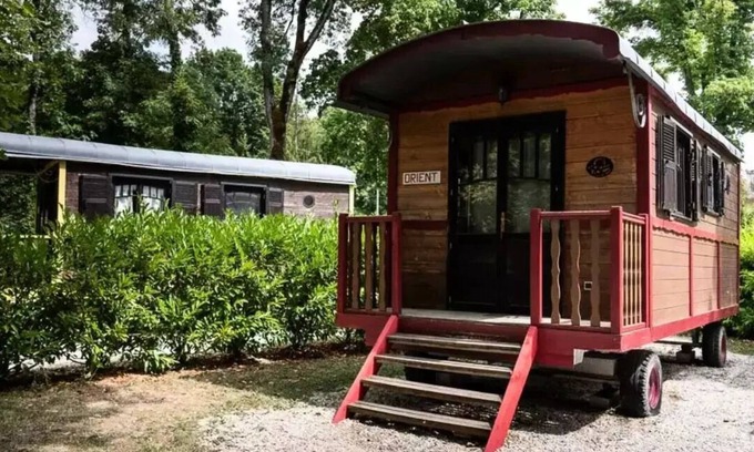 Bar-sur-Aube Casa | Le Village de la Champagne - Caravana gitana premium de 1 habitación para 5 personas