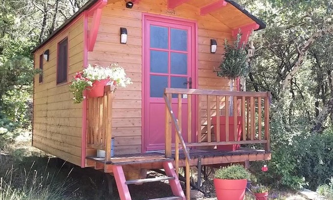 Monteils Casa | Roulotte romantique avec piscine en Cévennes
