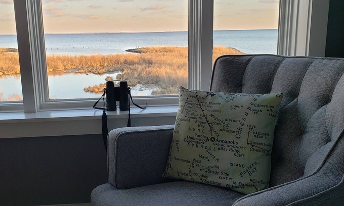 Shady Side Casa | Round House -- Panoramic Views -- Chesapeake Bay