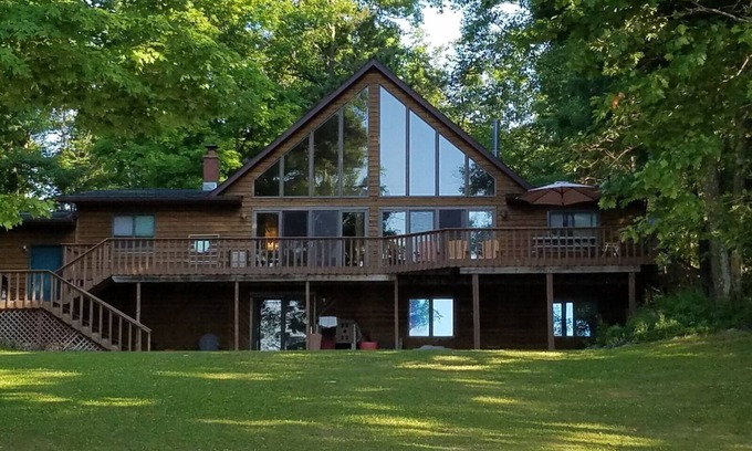 Hayward Cabina | Retiro Round Lake Cabin