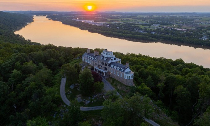 Wrightsville Otro | Roundtop Mansion Breathtaking View indoor Pool