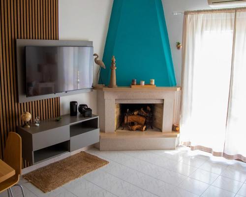 Lavinio Lido di Enea Apartamento | Roussev Apartment - Coastal Gem - Anzio