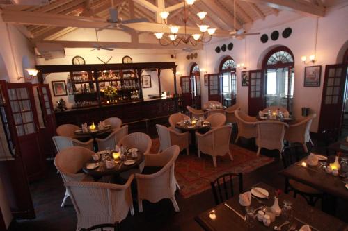 Kandy Hotel | Royal Bar & Hotel