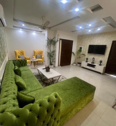 Lahore Apartamento | Royal BNB Two BedRoom Luxury Apartment