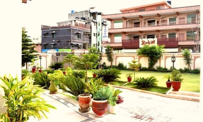 Abbottabad Hotel | Royal Emirates Residence