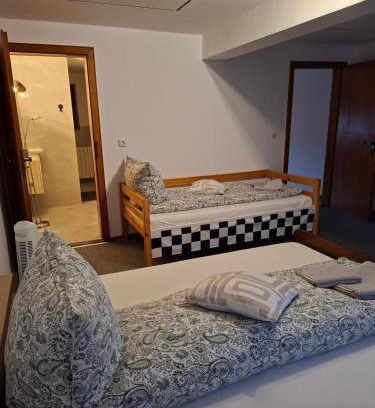 Moenchengladbach Apartamento | Royal Guest House Apartment