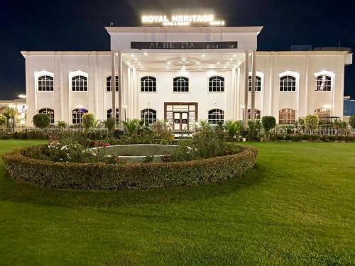 Ayodhya Complejo | Royal Heritage Hotel & Resort