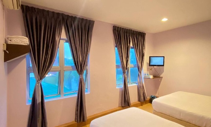 Pekan Melayu Hotel | ROYAL HOTEL by MR VJ Business