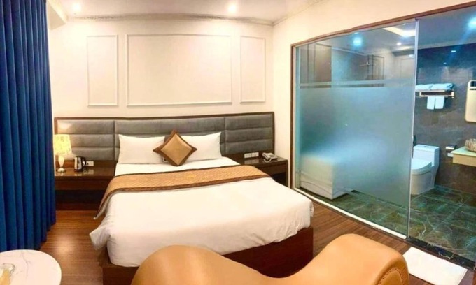 Ha Dong Hotel | Royal Hotel Van Khe by Bay Luxury