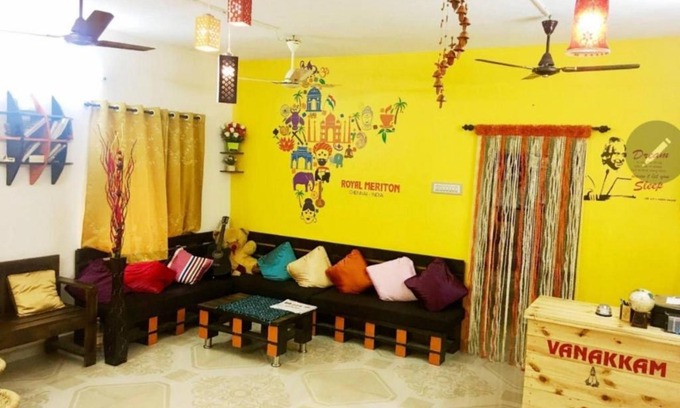 Anna Nagar Cama Y Desayuno | Royal Meriton Paying Guest for Men