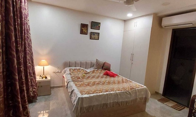 Hadapsar Apartamento | Royal Nest Premium - Amanora Park Town