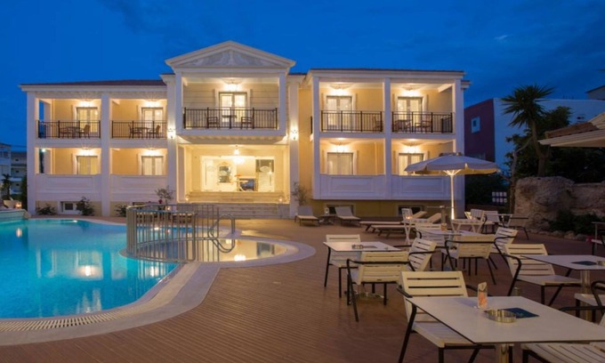 Nidri Hotel | Royal Nidri Hotel & Apartments