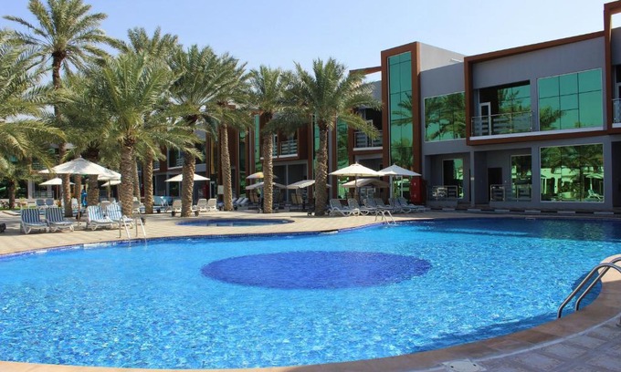 Umm al Quwain Hotel | Royal Residence Hotel Apartments