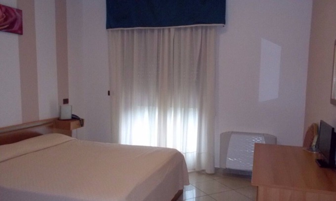 Ospedaletto D'Alpinolo Hotel | REAL habitación con balcón - ROYAL HOTEL