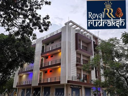 Varanasi Nagar Nigam Apartamento | Royal Rudraksh Palace