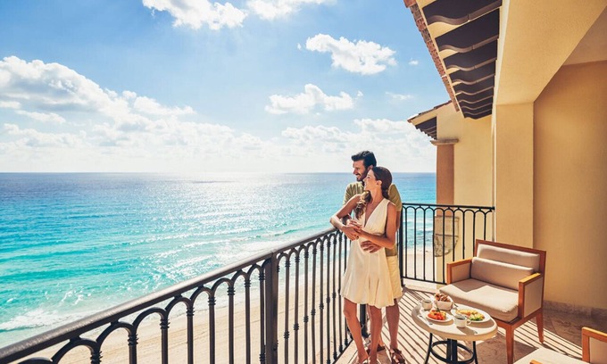 Punta Cancún Complejo | Royal Select at Grand Park Royal Cancun-All Inclusive-Adults Only