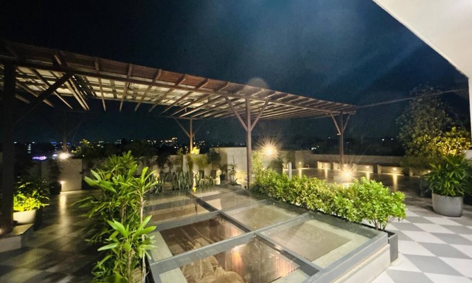 Ghata Hotel | Royal Studio Golf Course Road