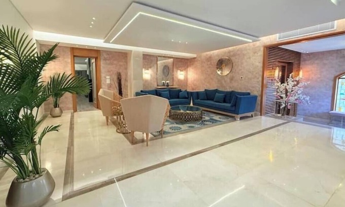 The 5th Settlement Apartamento | Royal Suite with Private Entrance & Family Garden