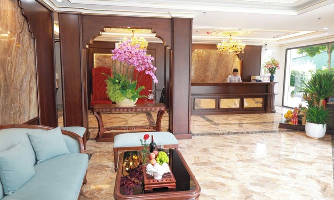 Gia Lam Hotel | Royal Trau Quy Boutique Hotel