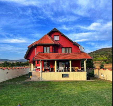 Nis Villa | Royal villa