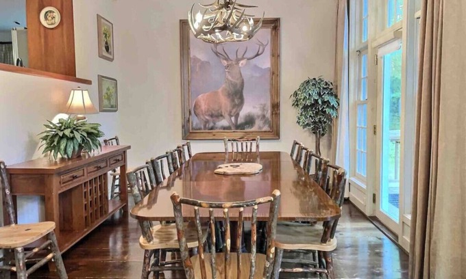 Killington Casa | RoyalBear - AC, Hot Tub, Grill, FirePit, Gameroom